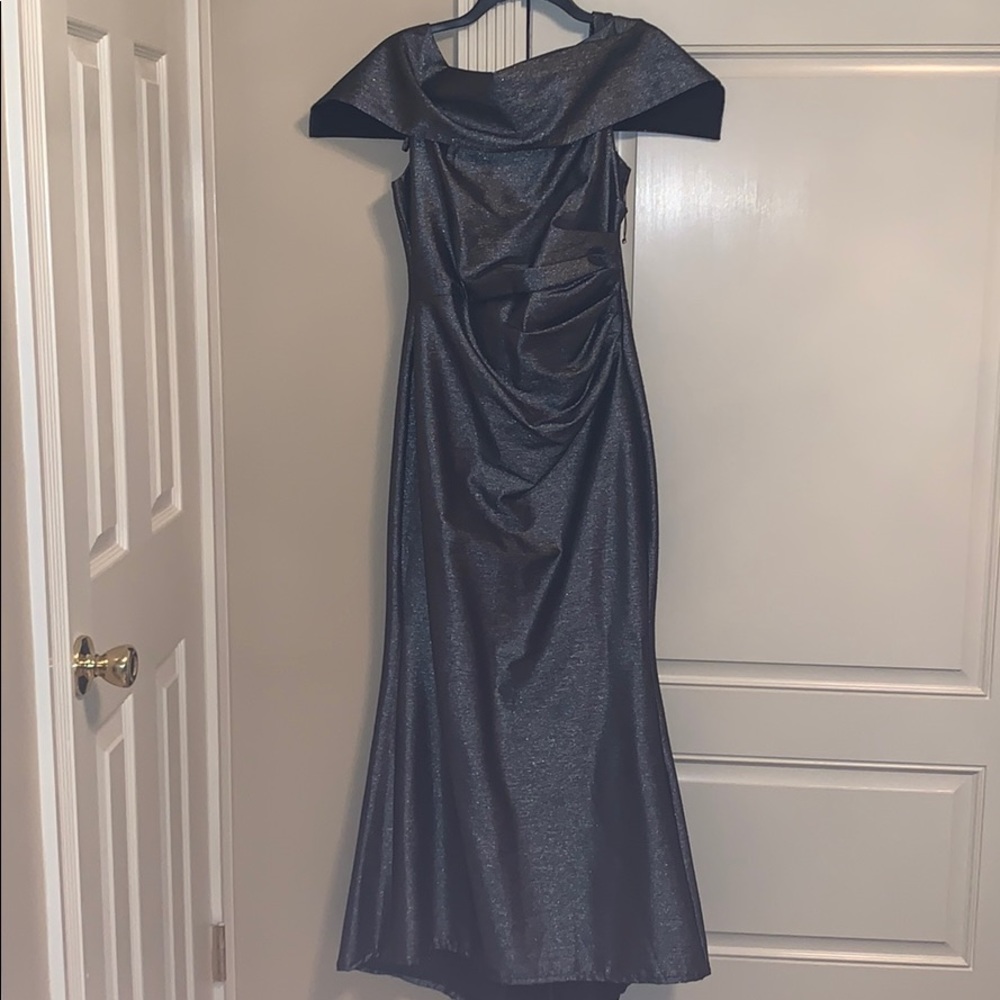NWOT VINCE CAMUTO GOWN